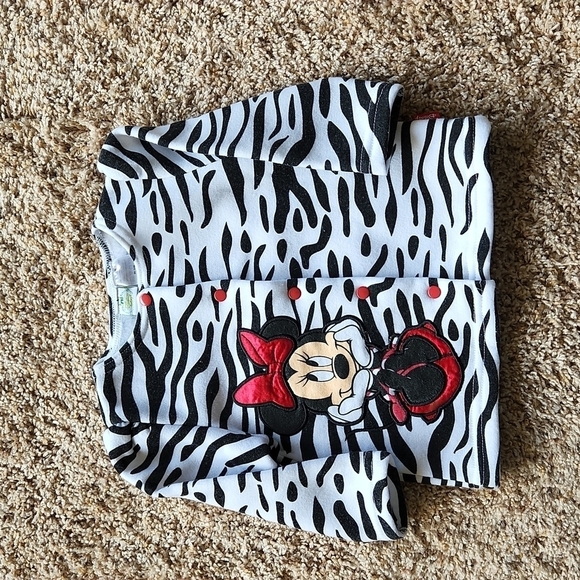 Disney sweater - Picture 1 of 3